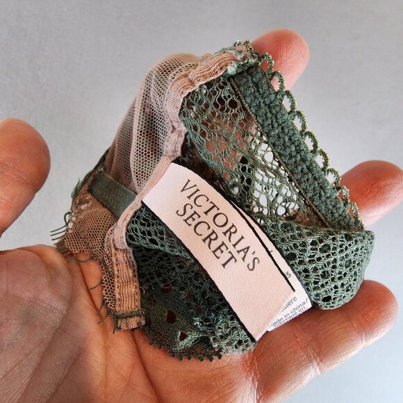 Victoria's Secret Dream Angels Wireless Eyelash Lace Bralette Sexy Sheer sz XS - Picture 7 of 11